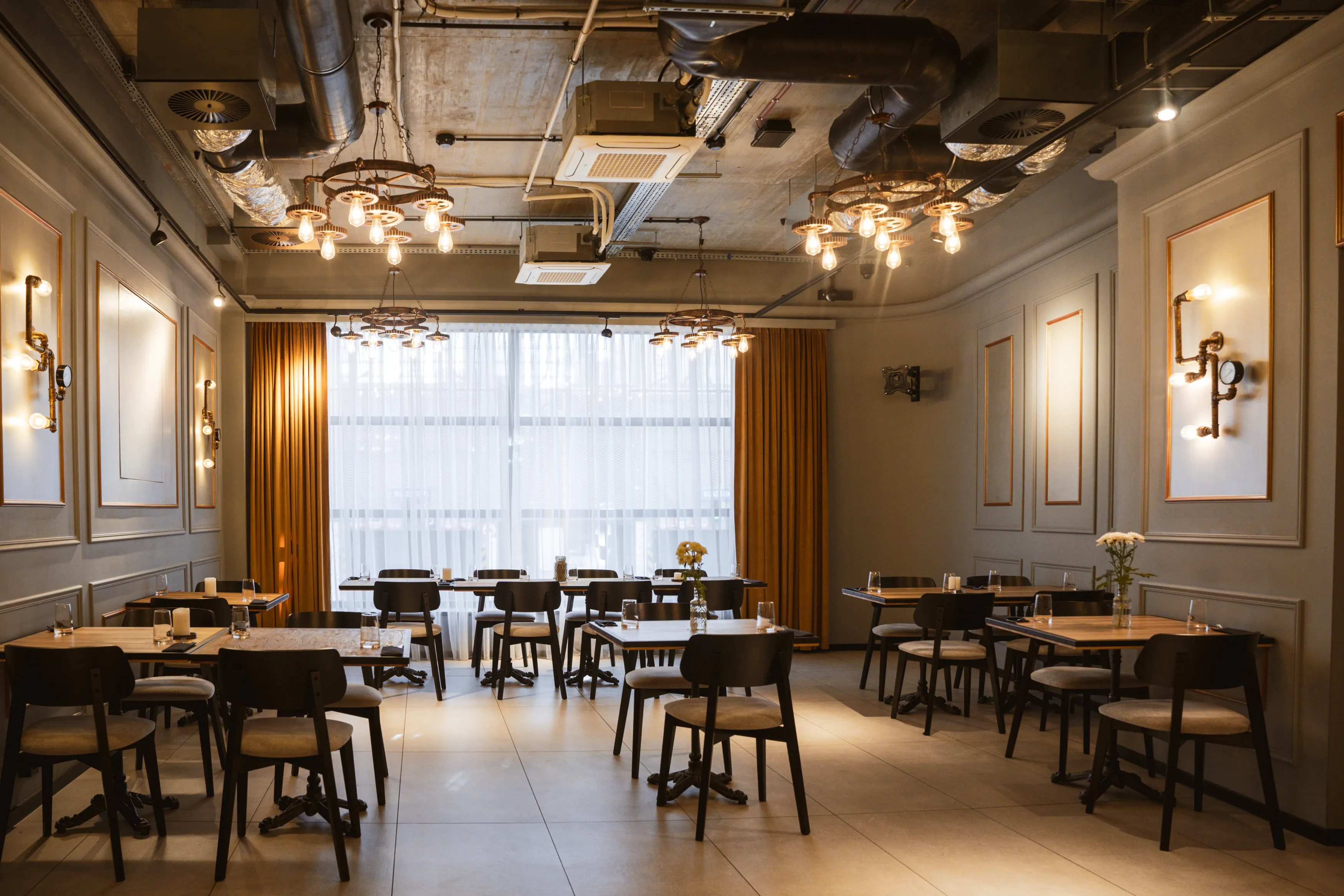 M23 Hotel, Katovice